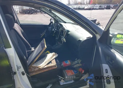 2003 Pontiac Vibe z USA, uszkodzony, nr VIN 5Y2SL62833Z464048